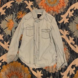 American Eagle button up shirt